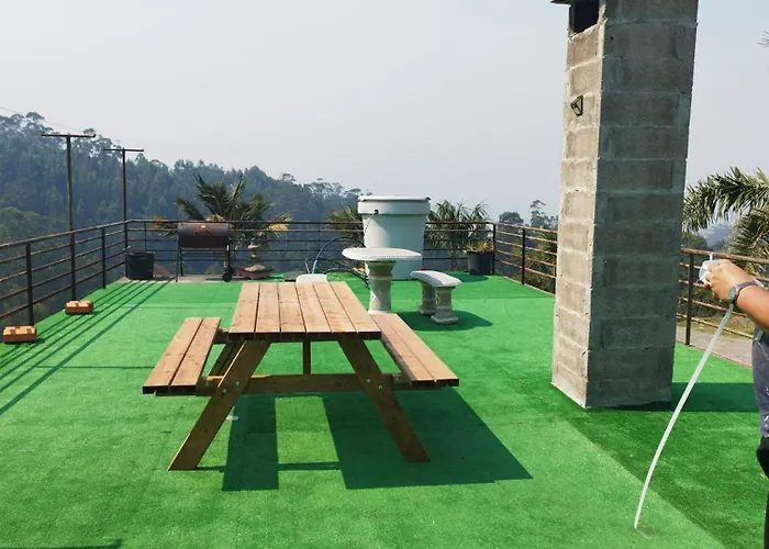 Hollywood Villa Campanário